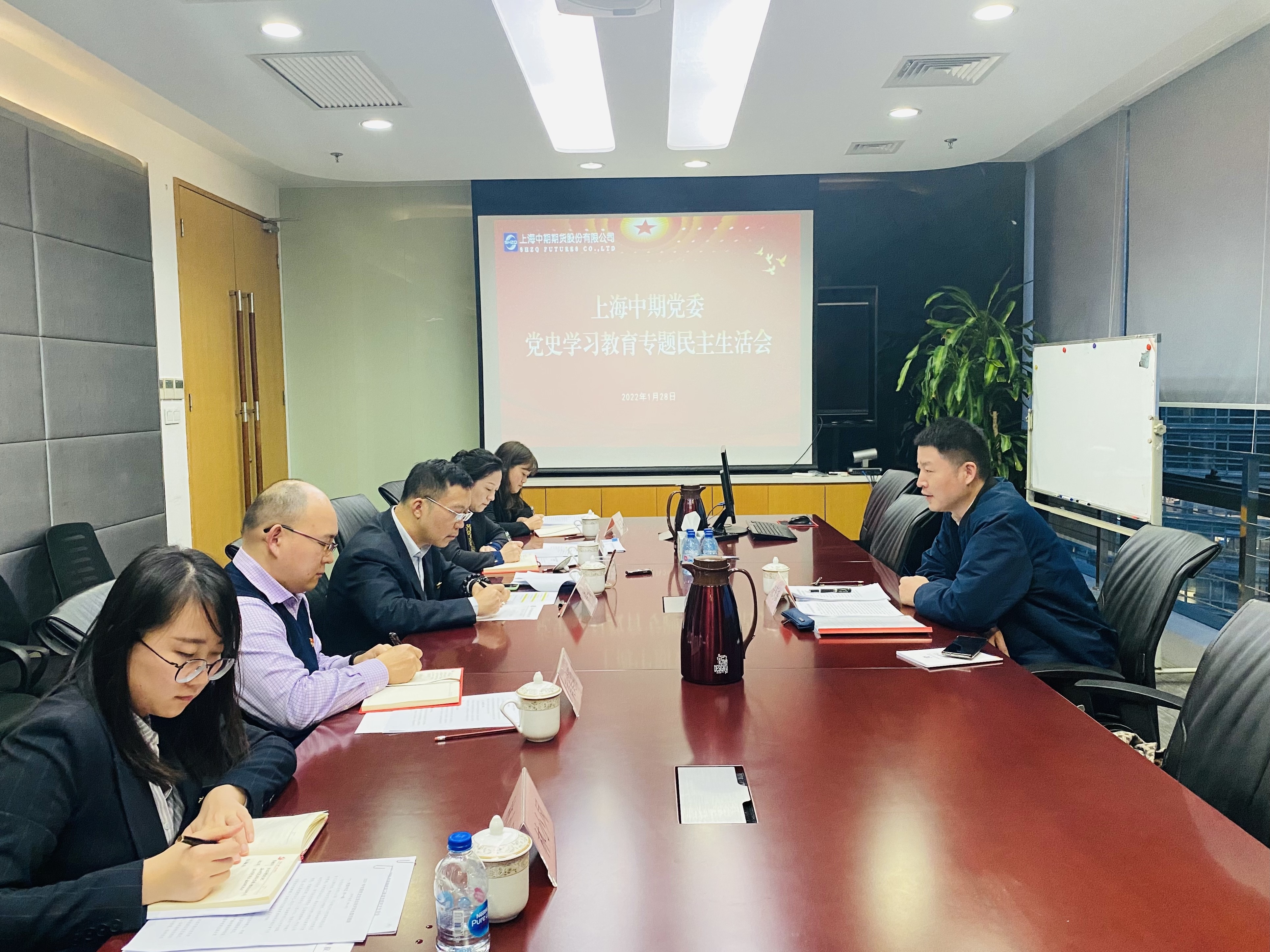 上海三地调整为中风险区〃上海中期-第2张图片