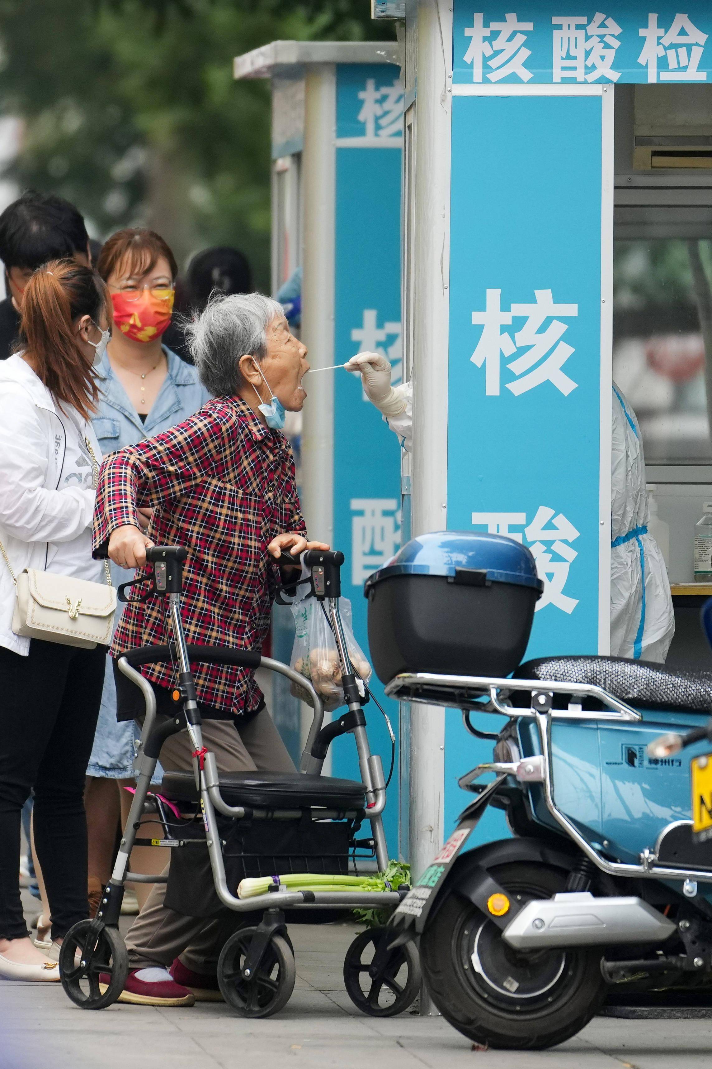 “北京11区域开展3轮核酸检测” 北京开始常态化核酸检测？-第3张图片