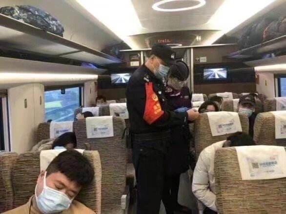 郑州东站多名工作人员感染〃产品商标怎么查-第2张图片