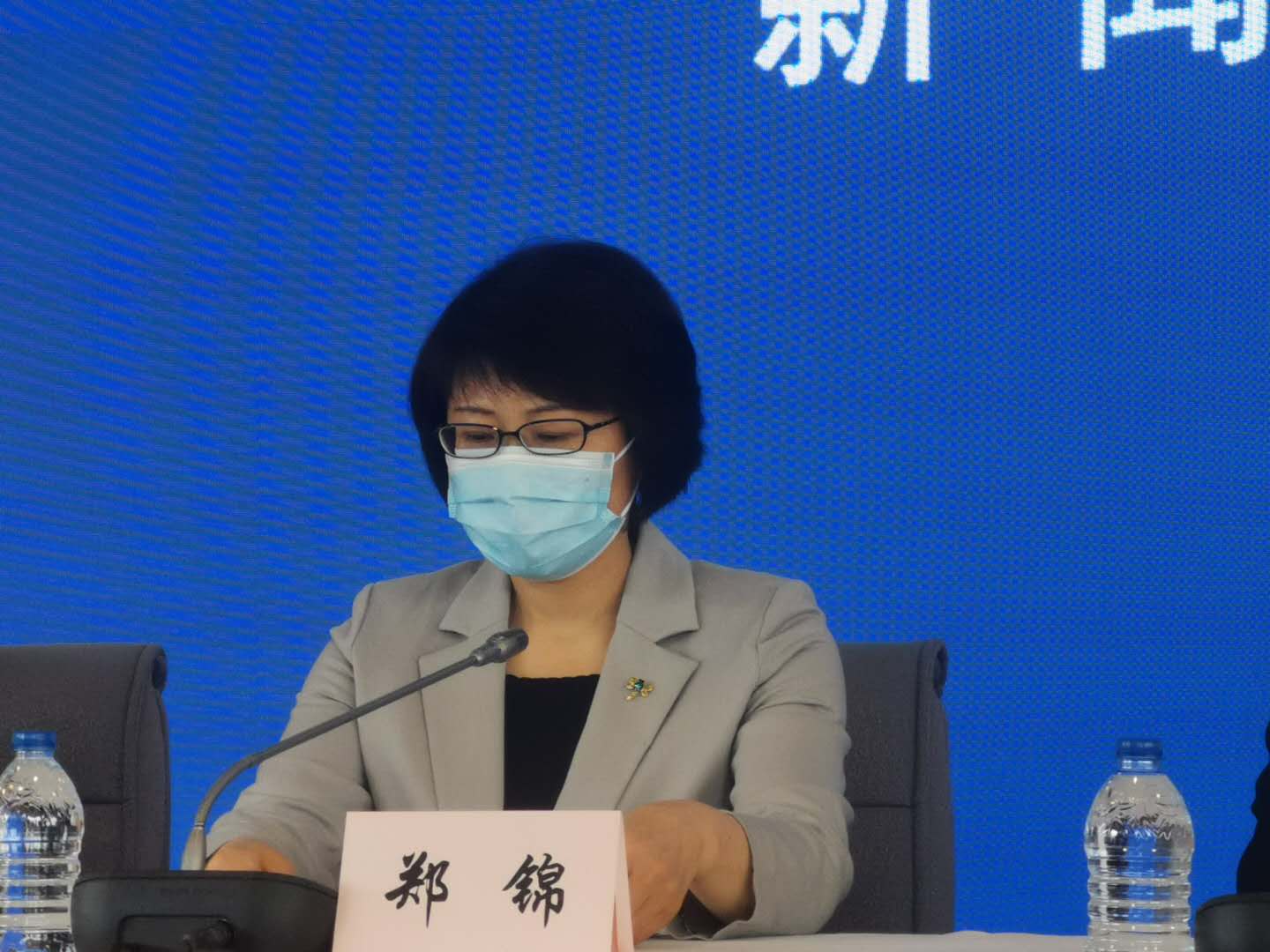 卫健委:上海防疫形势严峻.上海疫情防控胜利了吗-第2张图片