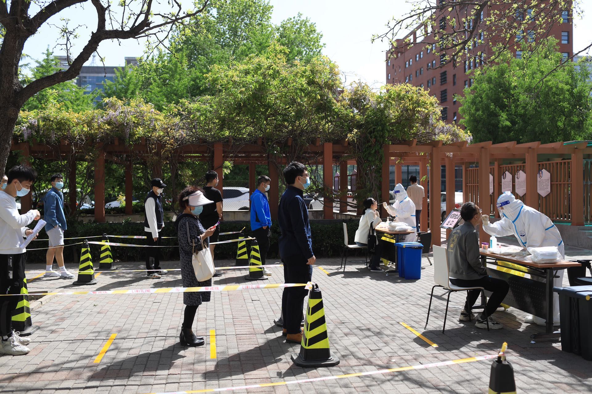 【北京三天开展三轮核酸筛查/北京将新增子宫内膜癌筛查】-第2张图片